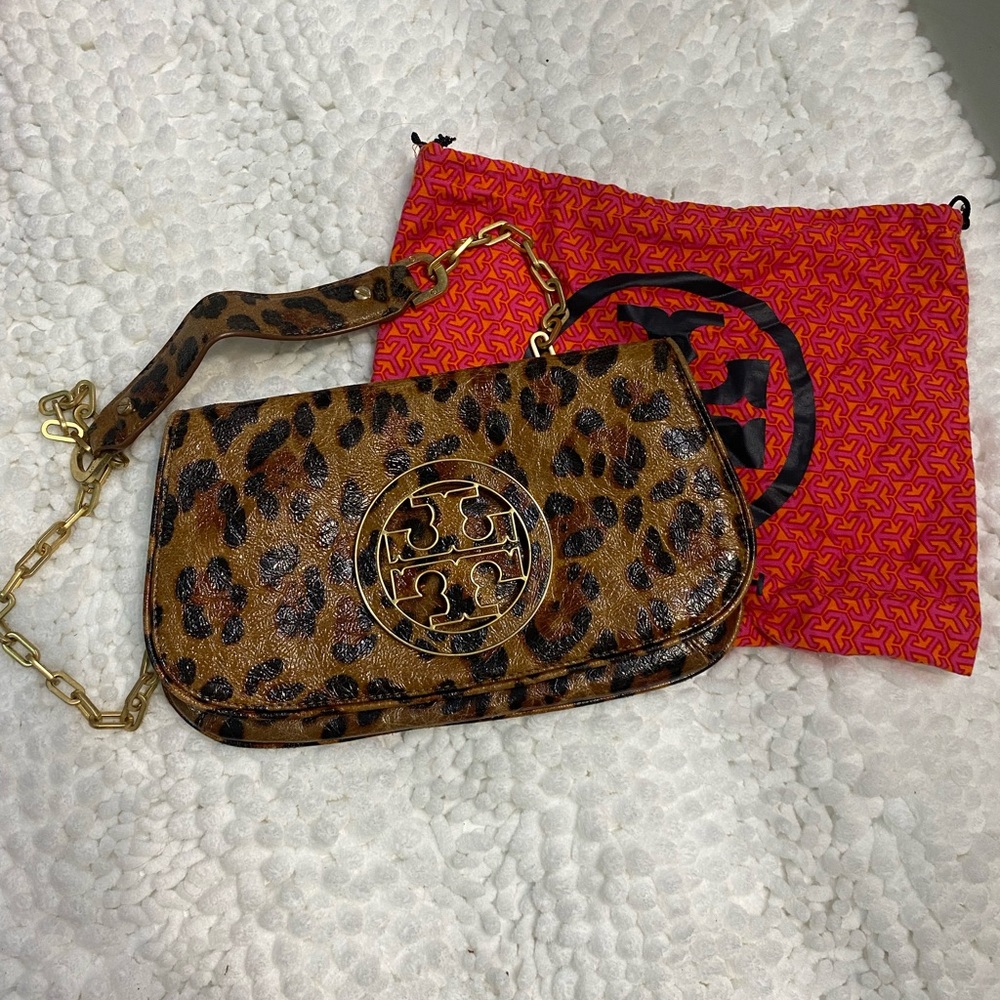 Authentic Tory Burch Ainsley Leopard clutch/crossbody